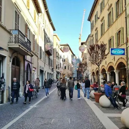 Perla Marina Apartamento Pésaro